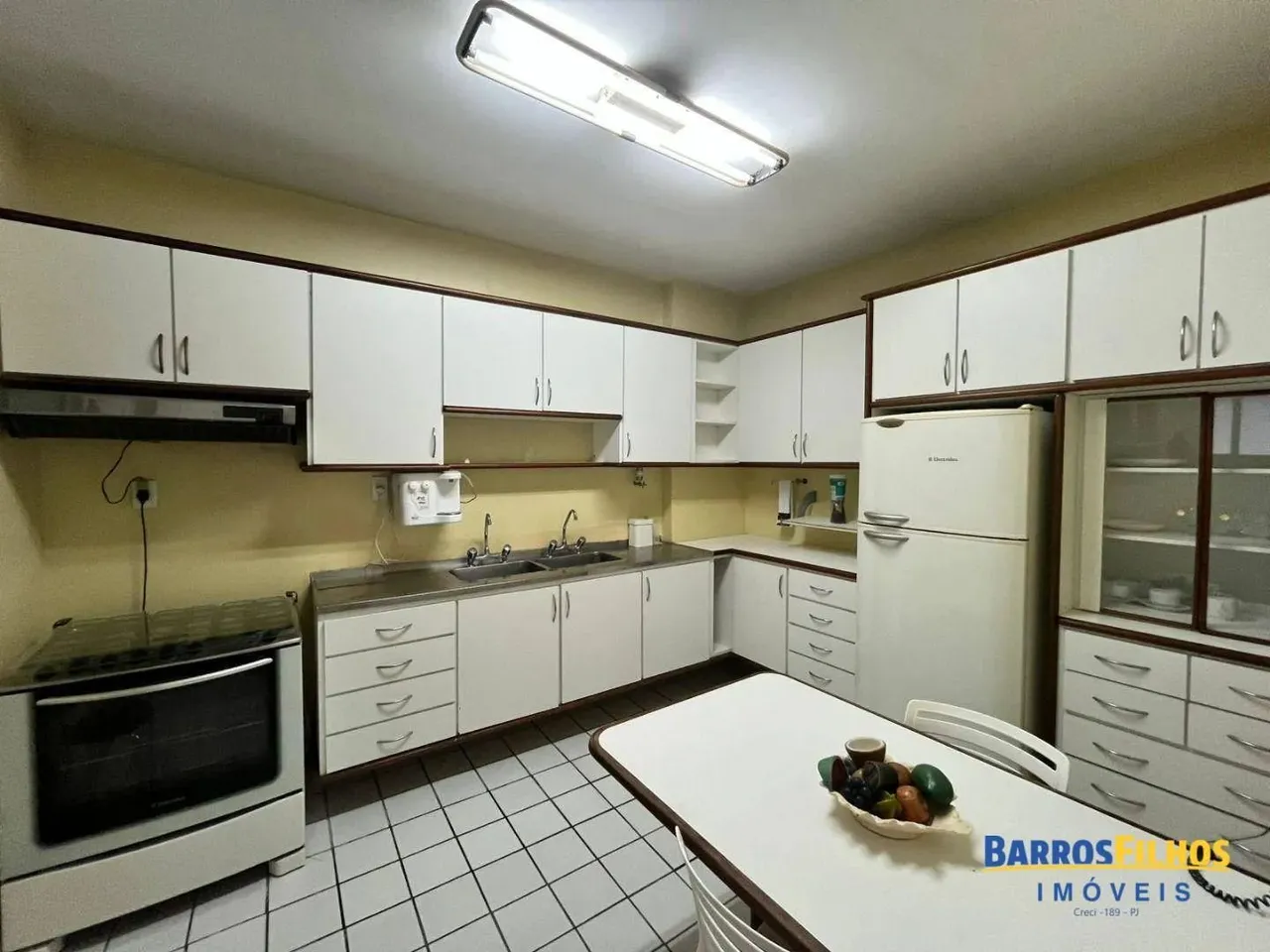 Apartamento com 4 dormitórios para alugar, 150 m² por R$ 3.566,66/mês - Centro - Aracaju/S