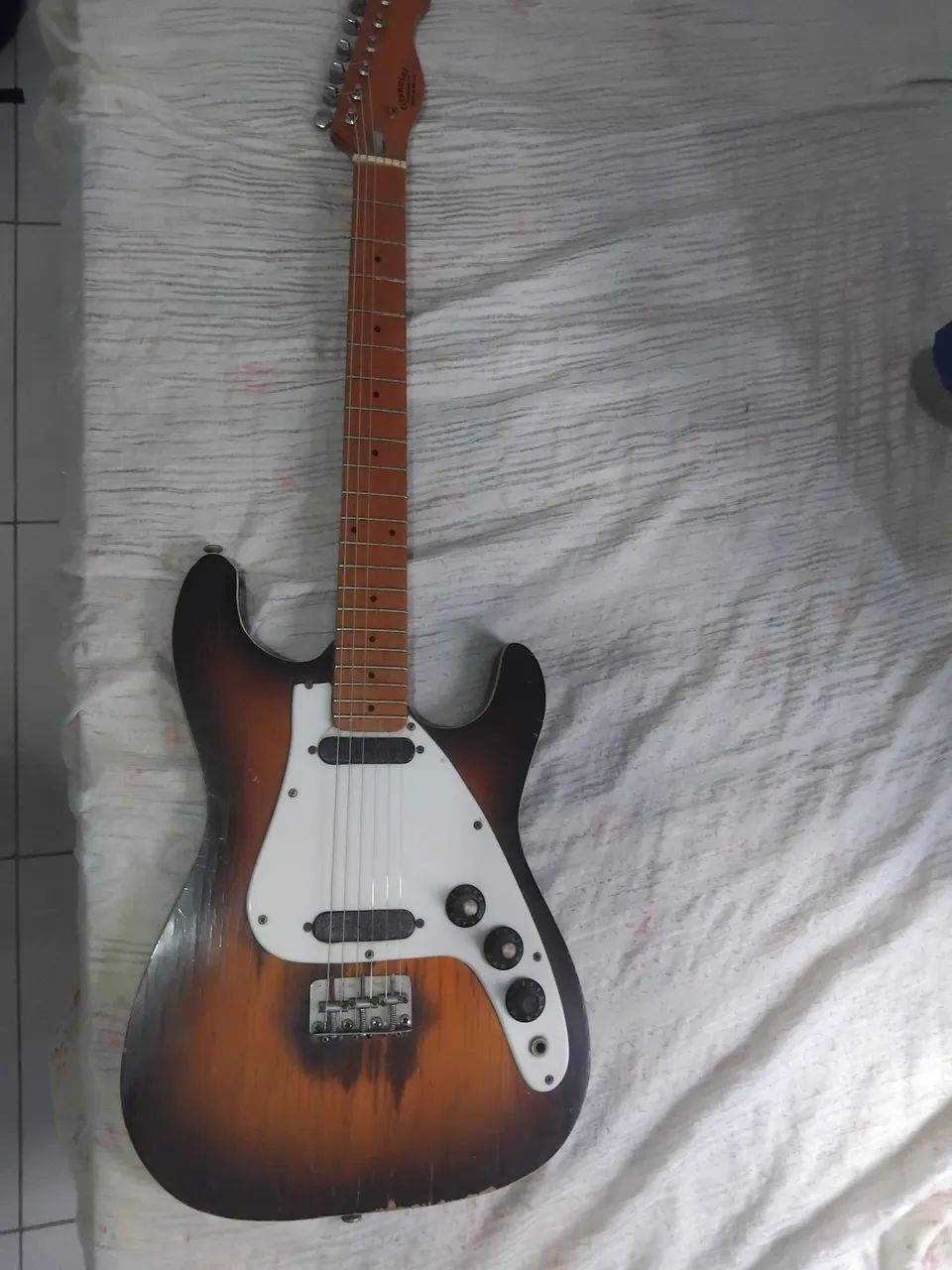 Guitarra Giannini 