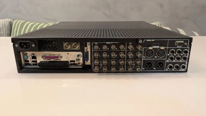 NewTek TriCaster 450 EXTREME - TCXD450 - Registrado - Foto 5