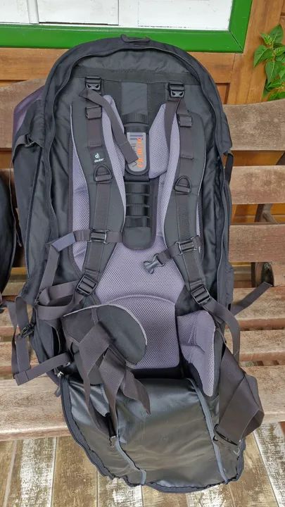 Mochila Deuter Traveller 70+10 - Foto 4