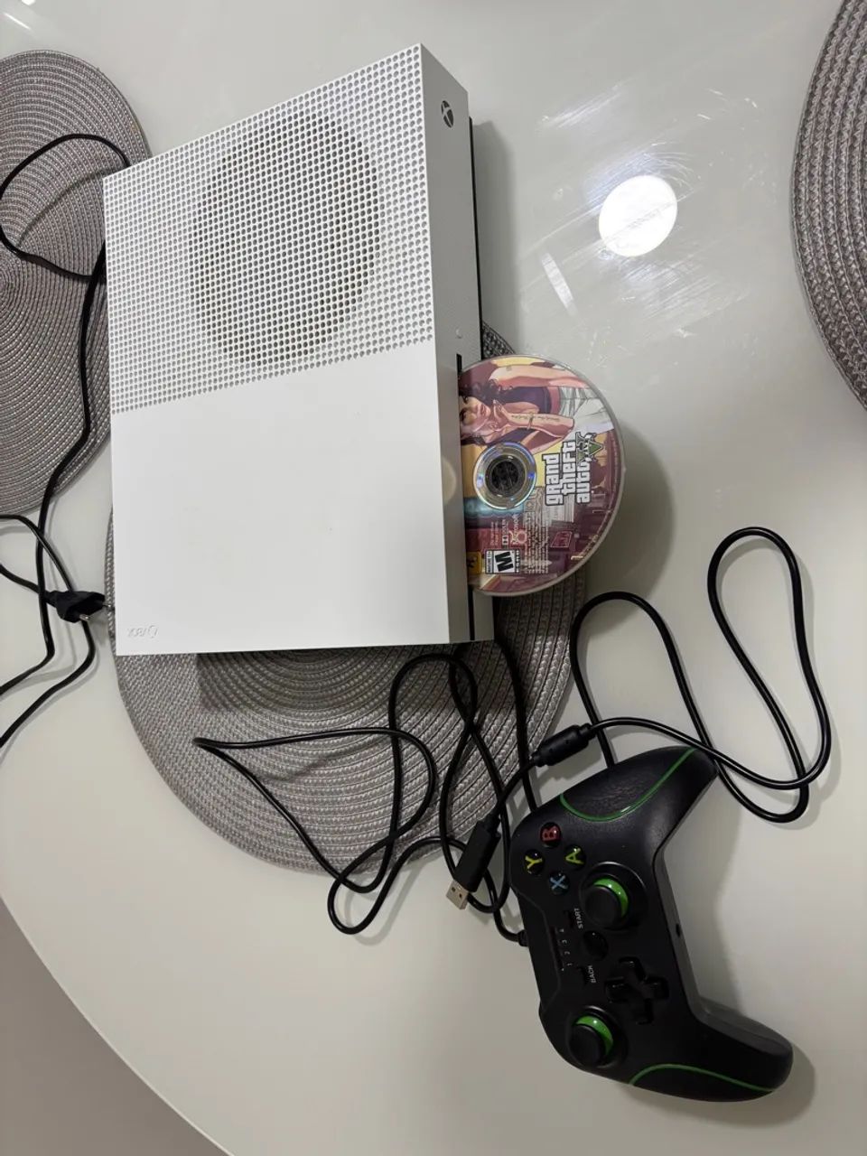Xbox One S 1Tb - Foto 2