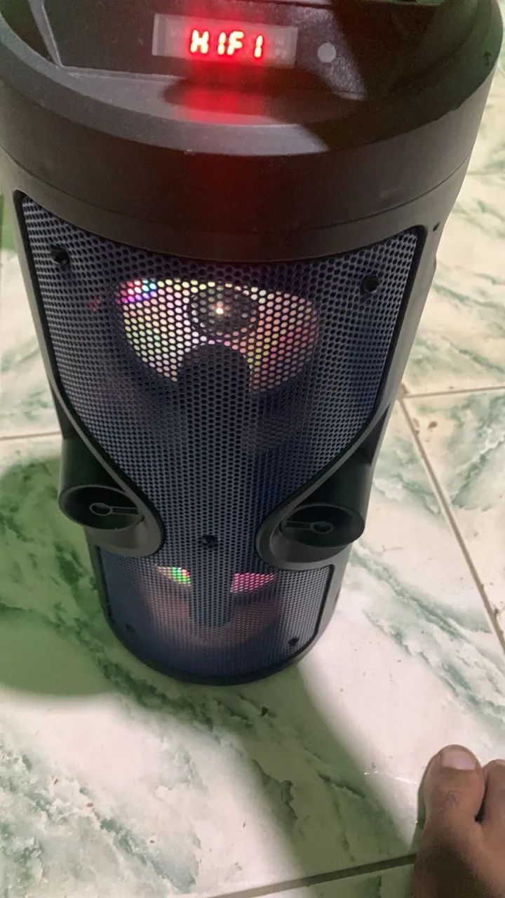 caixa de som com led 