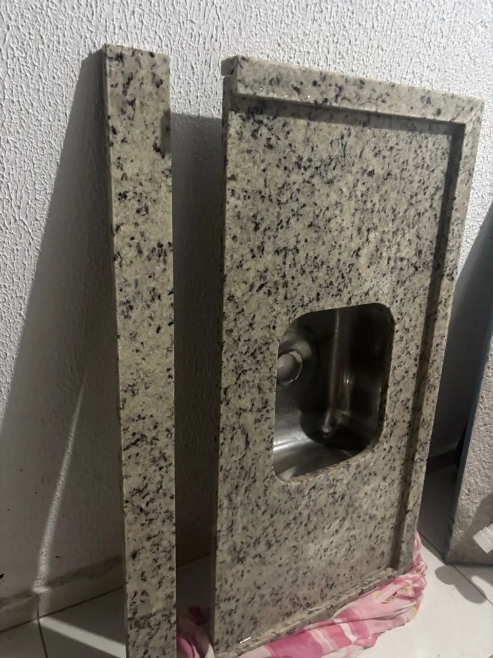 Pia de Granito com Cuba Inox - Foto 2