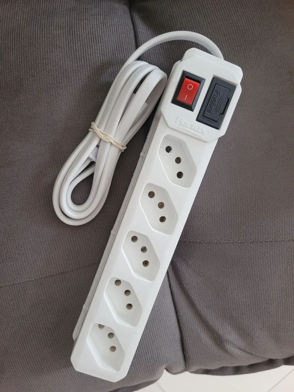 Extensor de Tomada 6 Tomadas com Chave