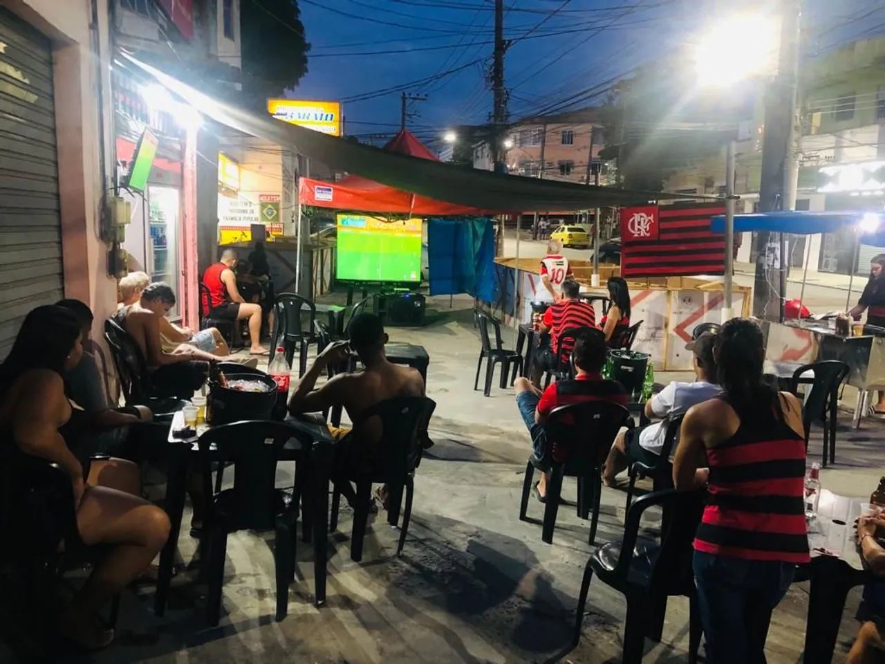 DJ SOM LUZ FUMAÇA TELAO ANIMAÇAO FOTOS VIDEOKE PISTA DANÇA CHUVA PRATA FOGOS INDOOR  - Foto 5