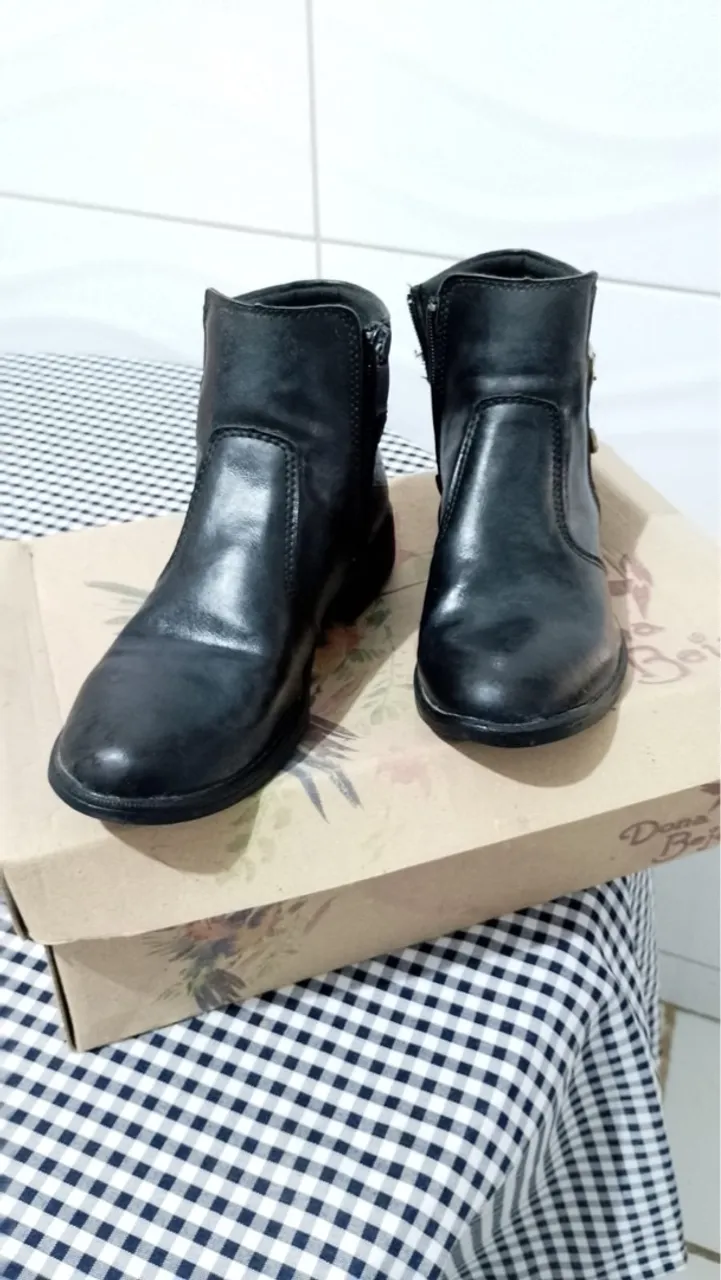 Bota Feminina Cano Curto Preta
