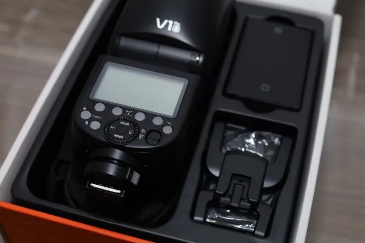 Flash godox v1 pro para sony - Foto 2