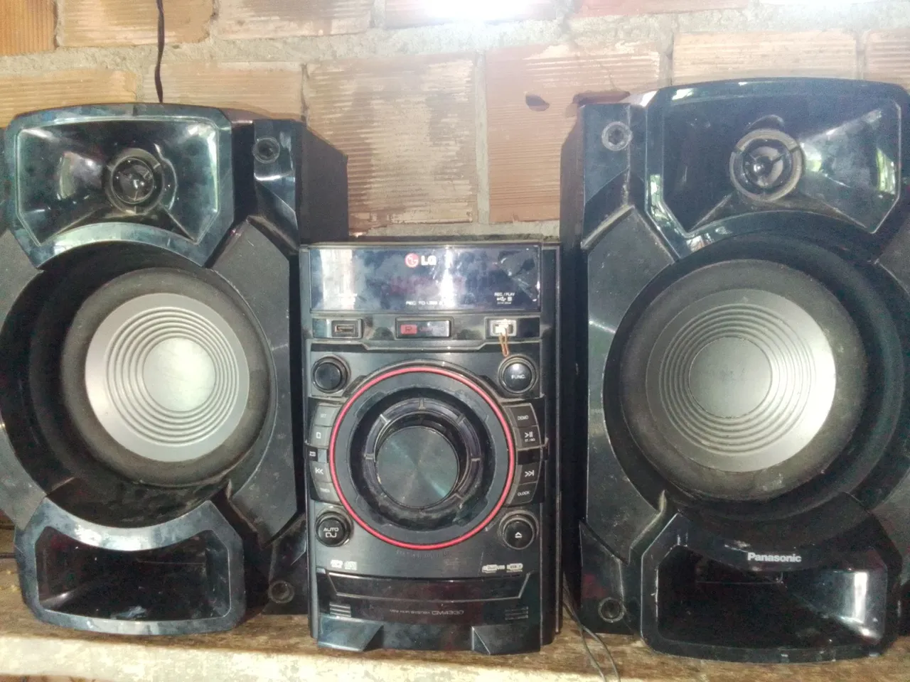 Som LG com DVD e Bluetooth