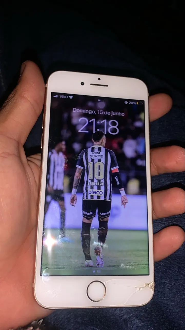 iPhone 8