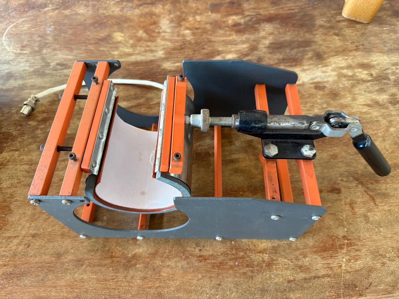 Máquina de Sublimação para Canecas, Camisetas, Chinelos e muito mais - Excelente Estado