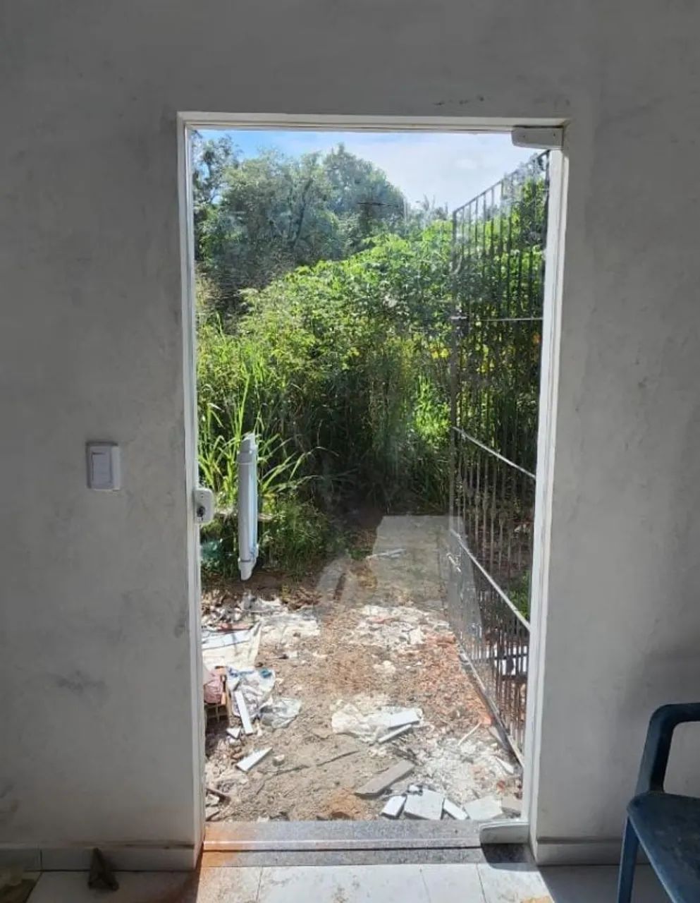 Porta pivotante de vidro temperado - até 10x cartão!