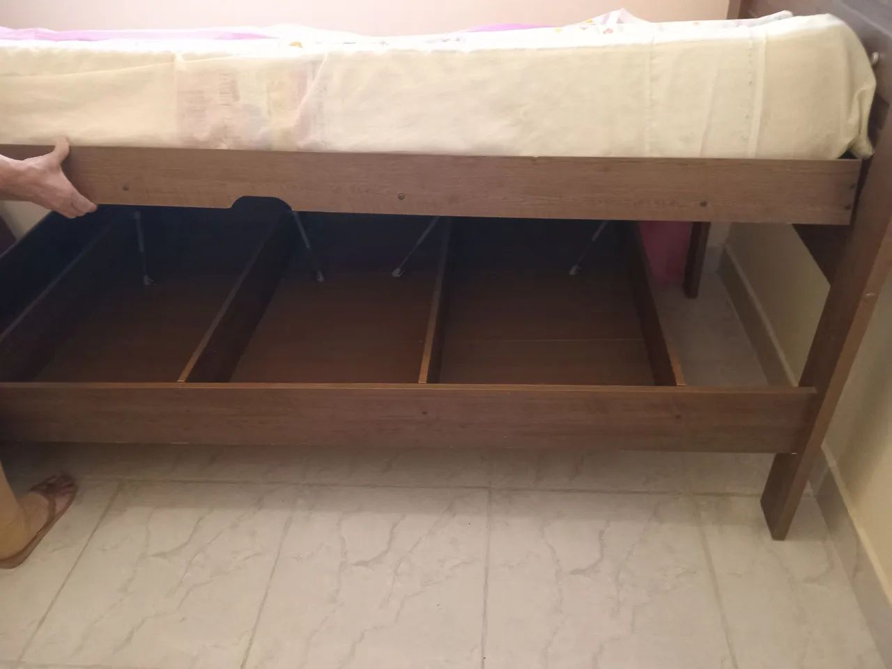 Cama de solteiro com bau - Foto 3