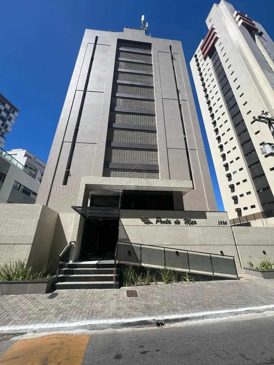 Apartamento Mobiliado para Aluguel no Bairro de Manaíra Excelente Localização!