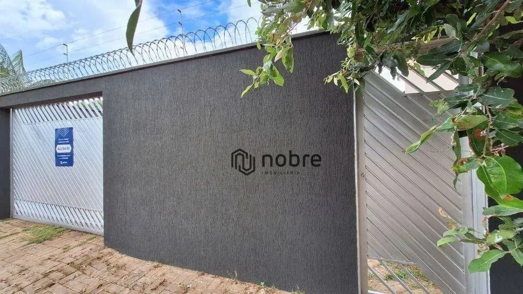 Casa com 3 dormitórios para alugar, 127 m² por R$ 4.106,84/mês - Plano Diretor Sul - Palma
