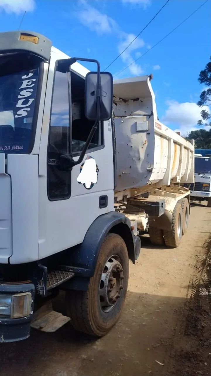 Caçamba traçada 25e260