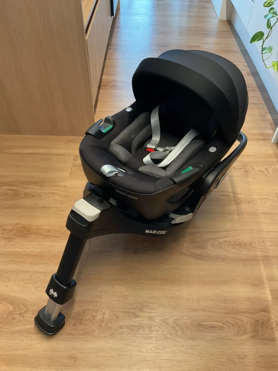 Vendo cadeirinha Pebble 360 com base Isofix  - Foto 3