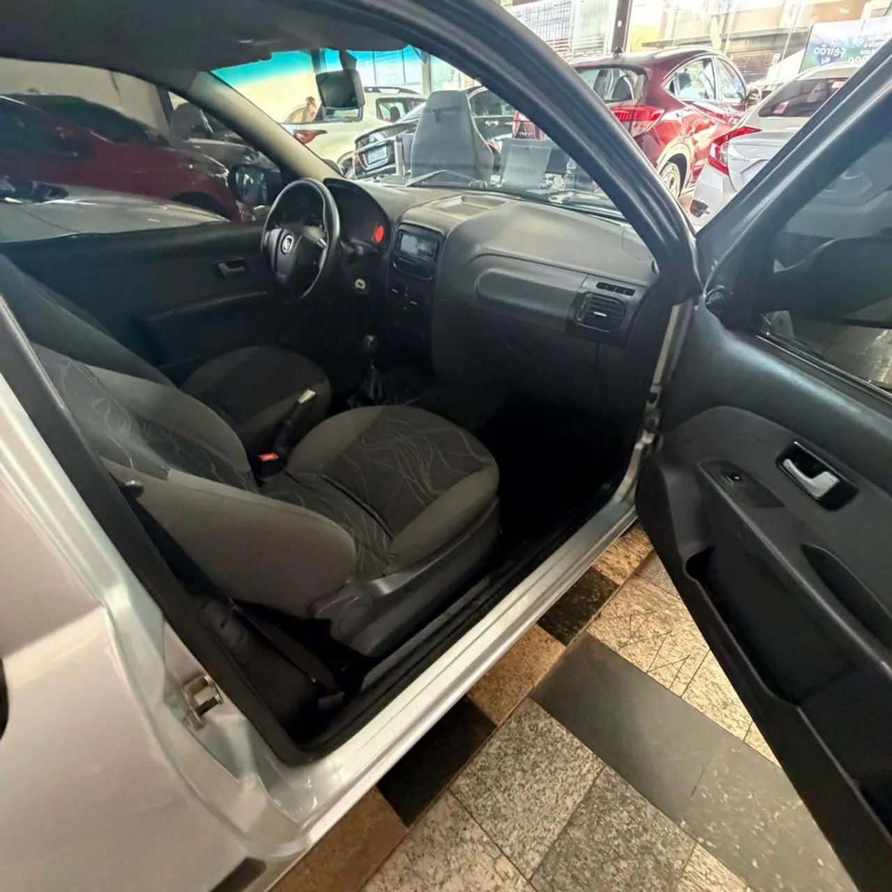 Fiat Strada Working 1.4 MPI Fire Flex 8V CS 2013 - Foto 5