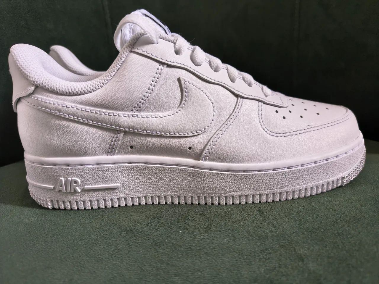 Vendo Tênis NIKE Air Force 1 Flyease Triple White Feminino  / ORIGINAL  - Foto 2