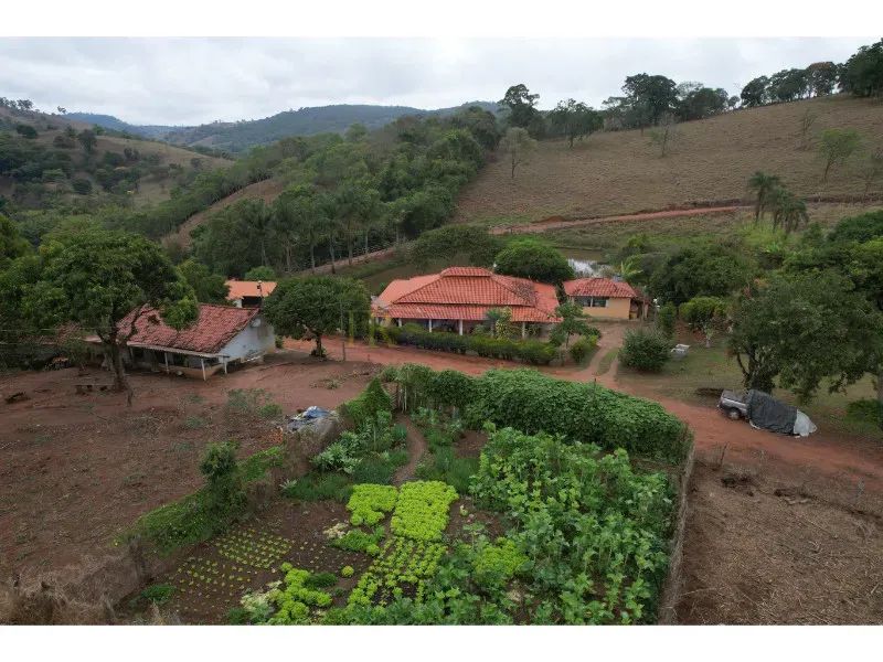 OPORTUNIDADE SITIO 18HA COM NACENTE PROPRIA E LAZER COMPLETO - Foto 4