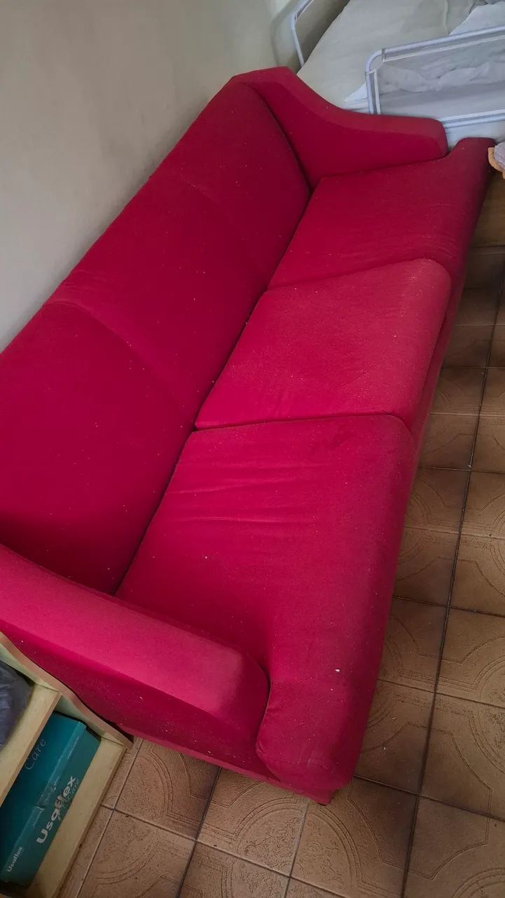 Sofá antigo em perfeito estado