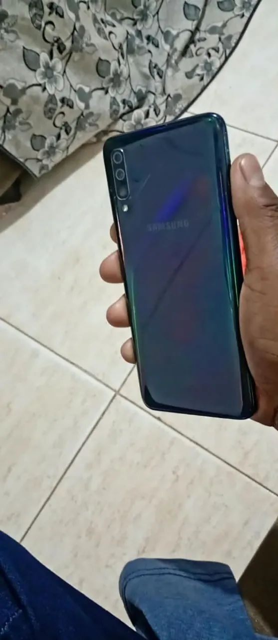 Samsung A70 4+4  de 128gb novinho  - Foto 2