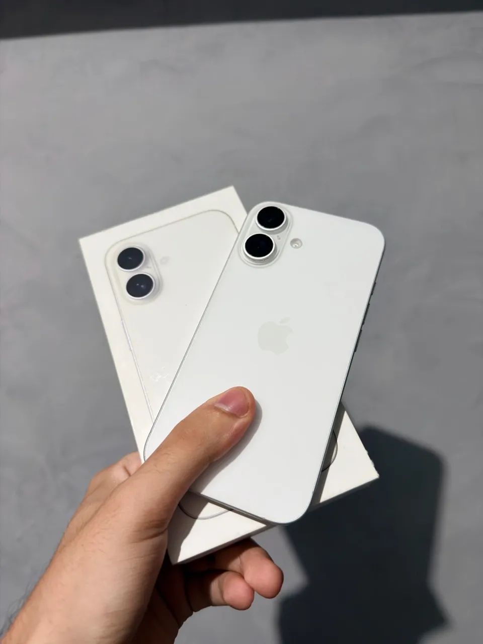 iPhone 16 128GB