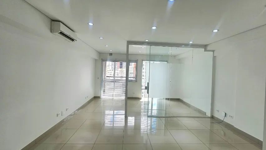 Linda Sala Comercial no Centro 45 m2 em Prédio de Alto Padrão c/ Ar Condicionado e Garagem - Foto 5