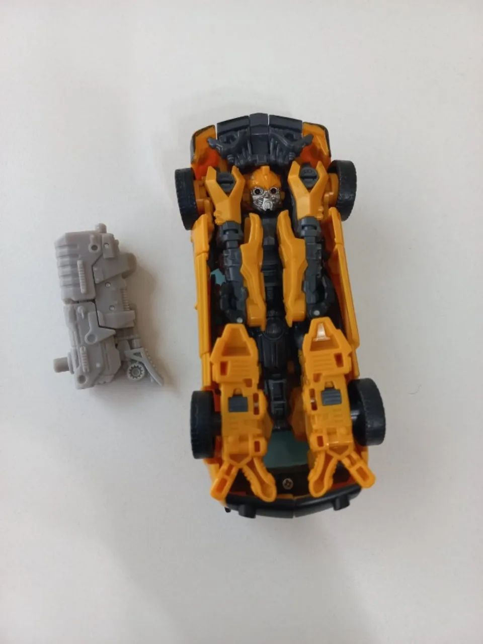 Transformers Robô Bumblebee - Original Hasbro - Foto 4