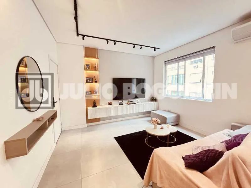 Apartamento a venda na lagoa. 2 quartos, reformado, 1 vaga - Foto 2