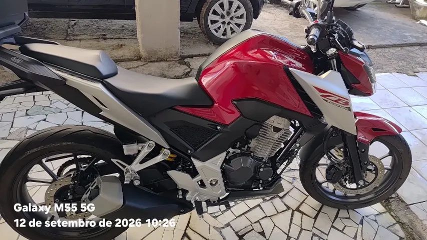 CB 300 - Foto 5