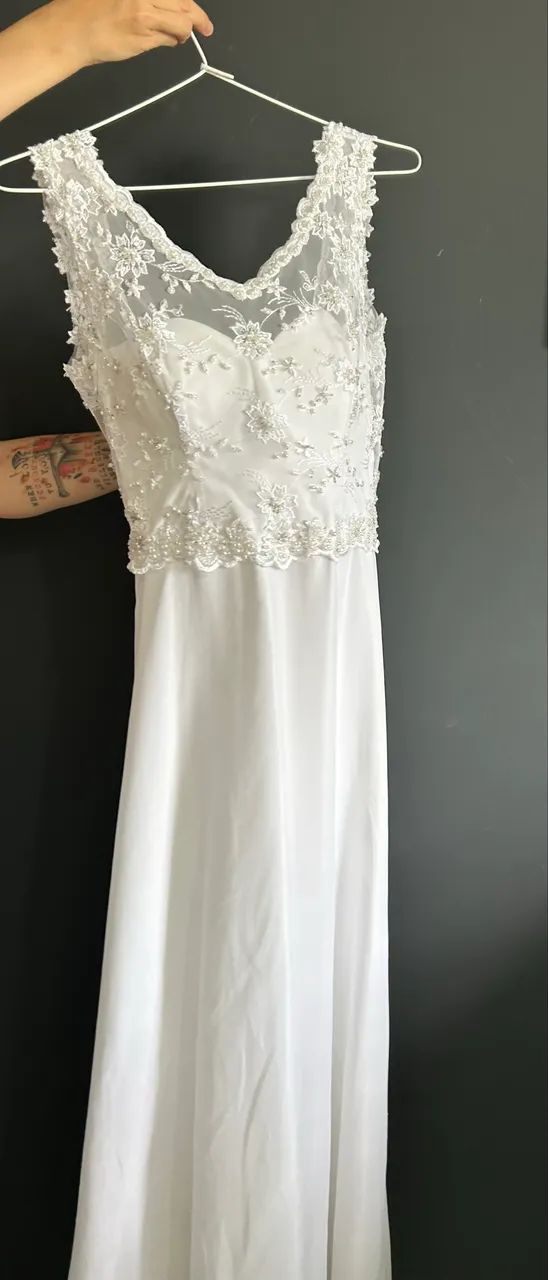 Vestido de noiva, perfeito estado, único uso - Foto 3