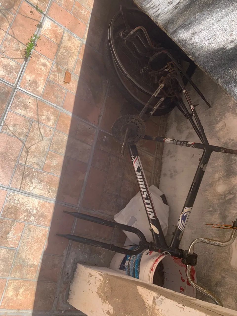 Quadros e peças de bicicleta aro 26 tem conversa - Foto 3