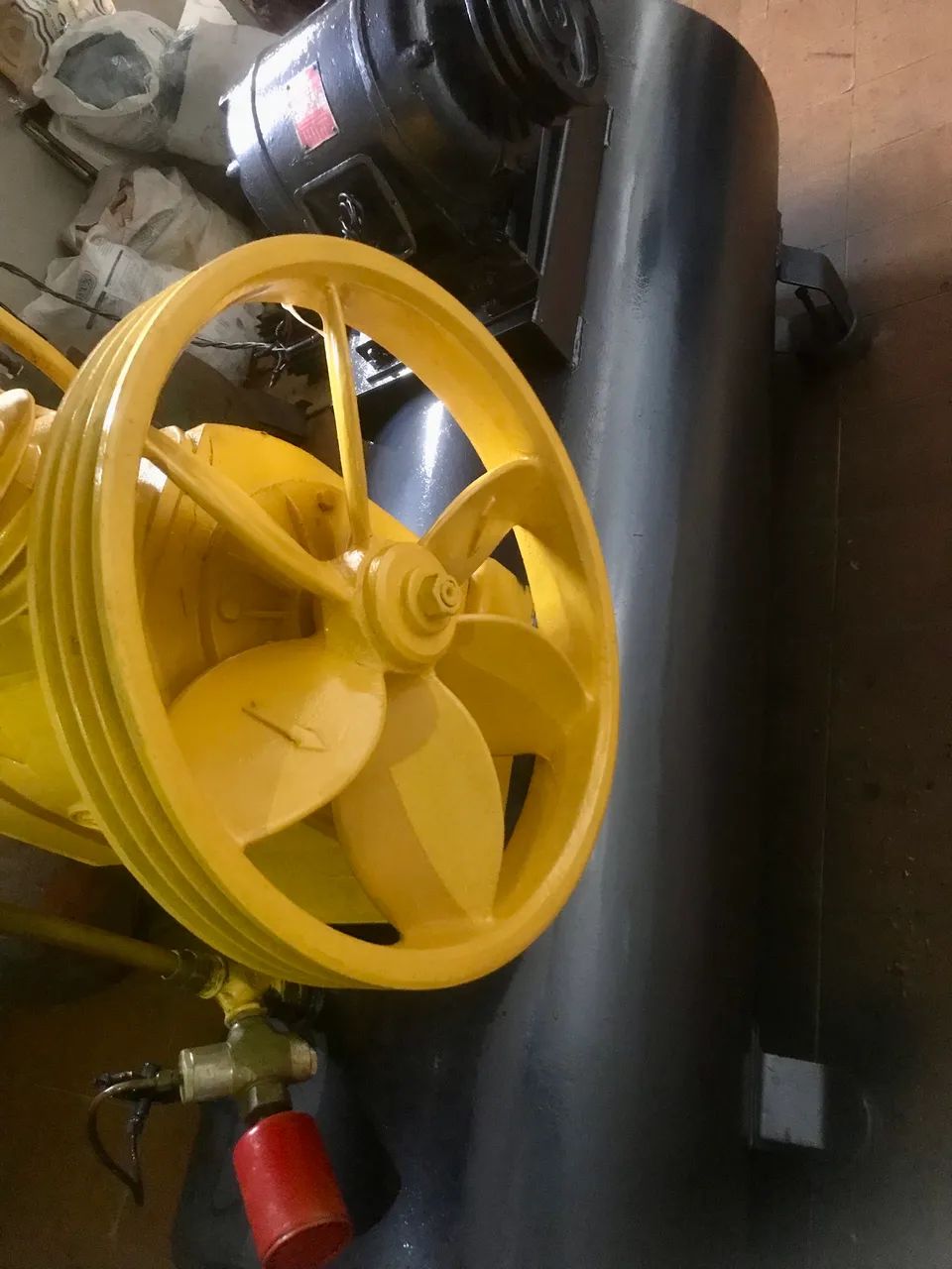 Compressor de ar 40 pés  - Foto 2