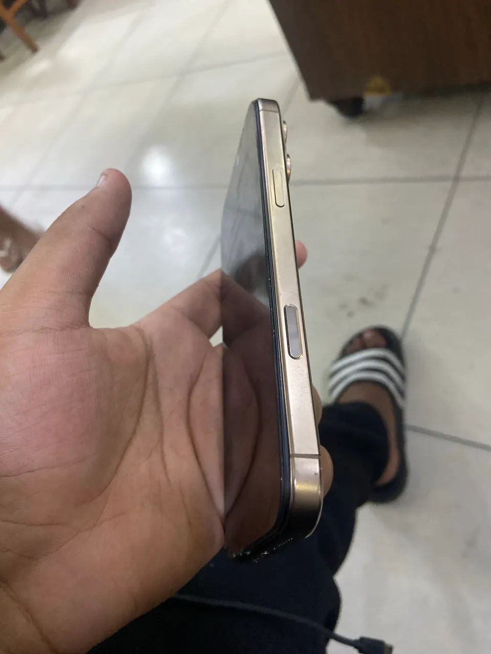 iPhone 16 pro Max - Foto 3