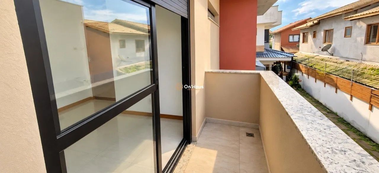 Casa à venda - 3 dormitórios - 1 suíte com 118m2 - Campeche - Foto 2