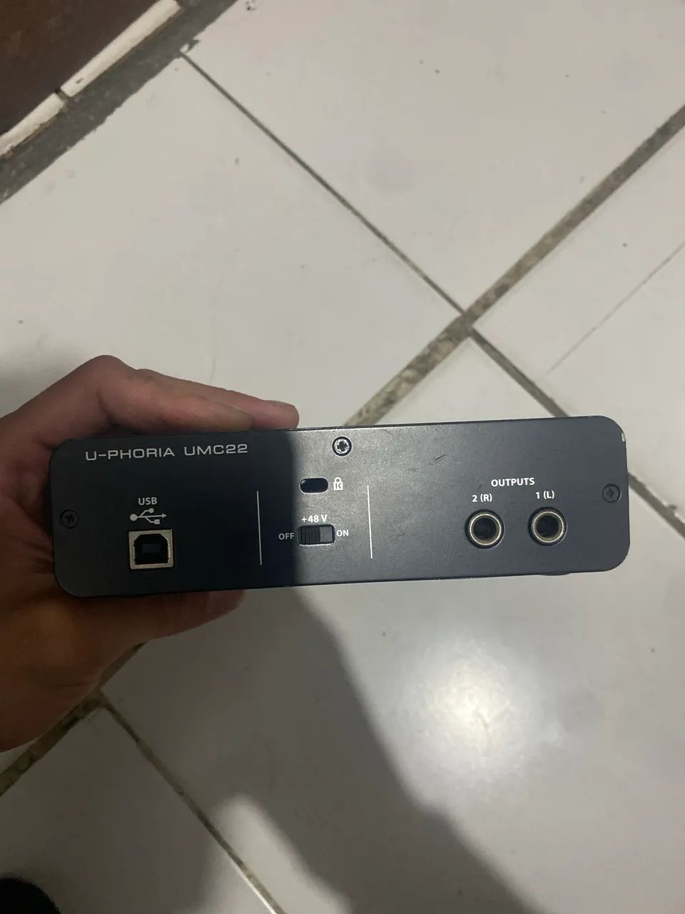 Interface de áudio behringer U-Phoria umc22  - Foto 2