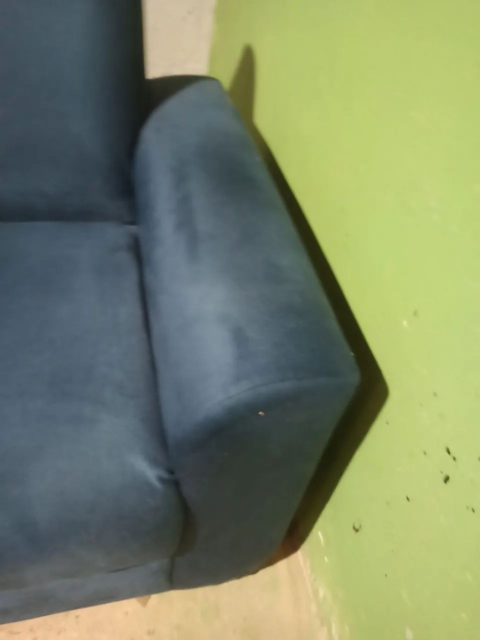 Vendo sofá dois lugares  - Foto 2