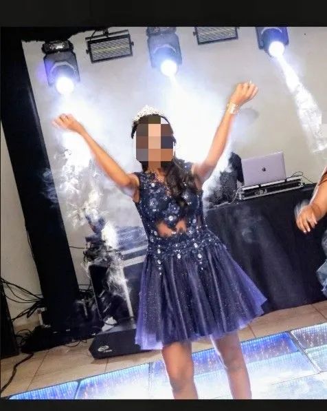 Vestido de Debutante 2 em 1 Azul com Brilho - Foto 4