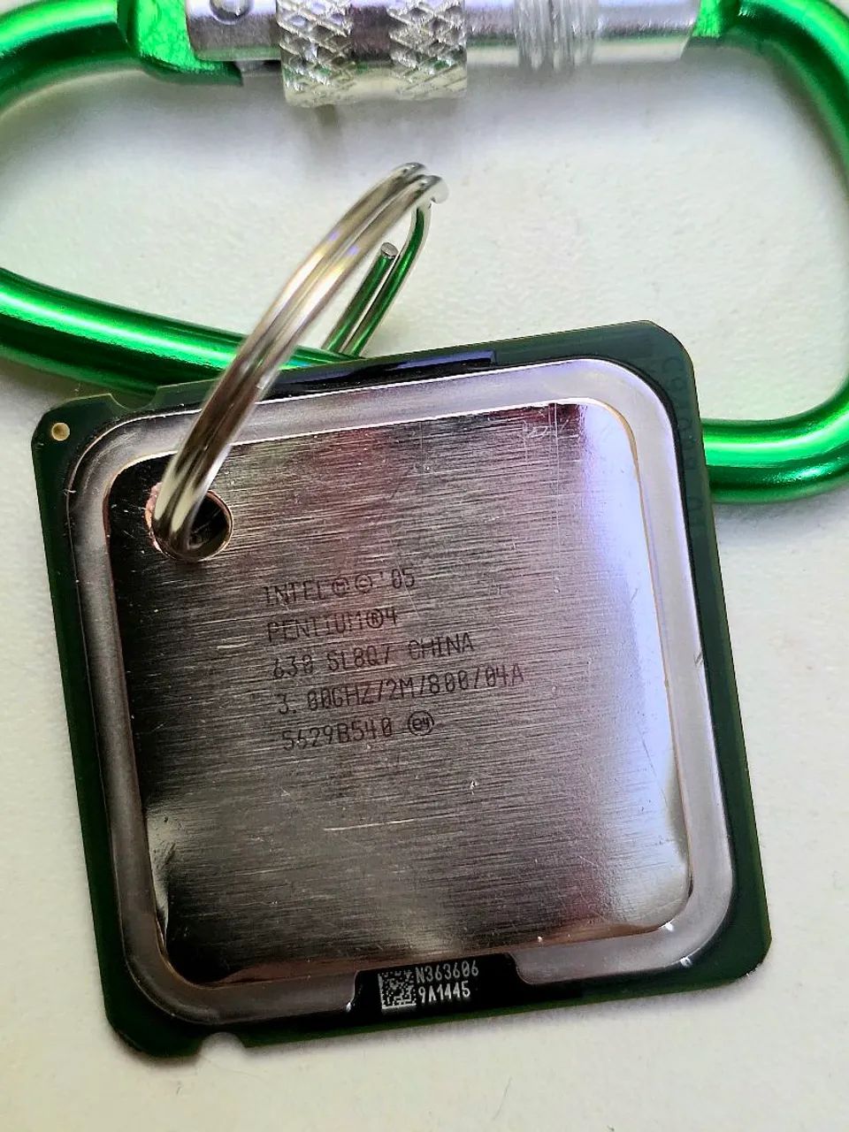 Chaveiro Geek com Processador Original - Foto 4