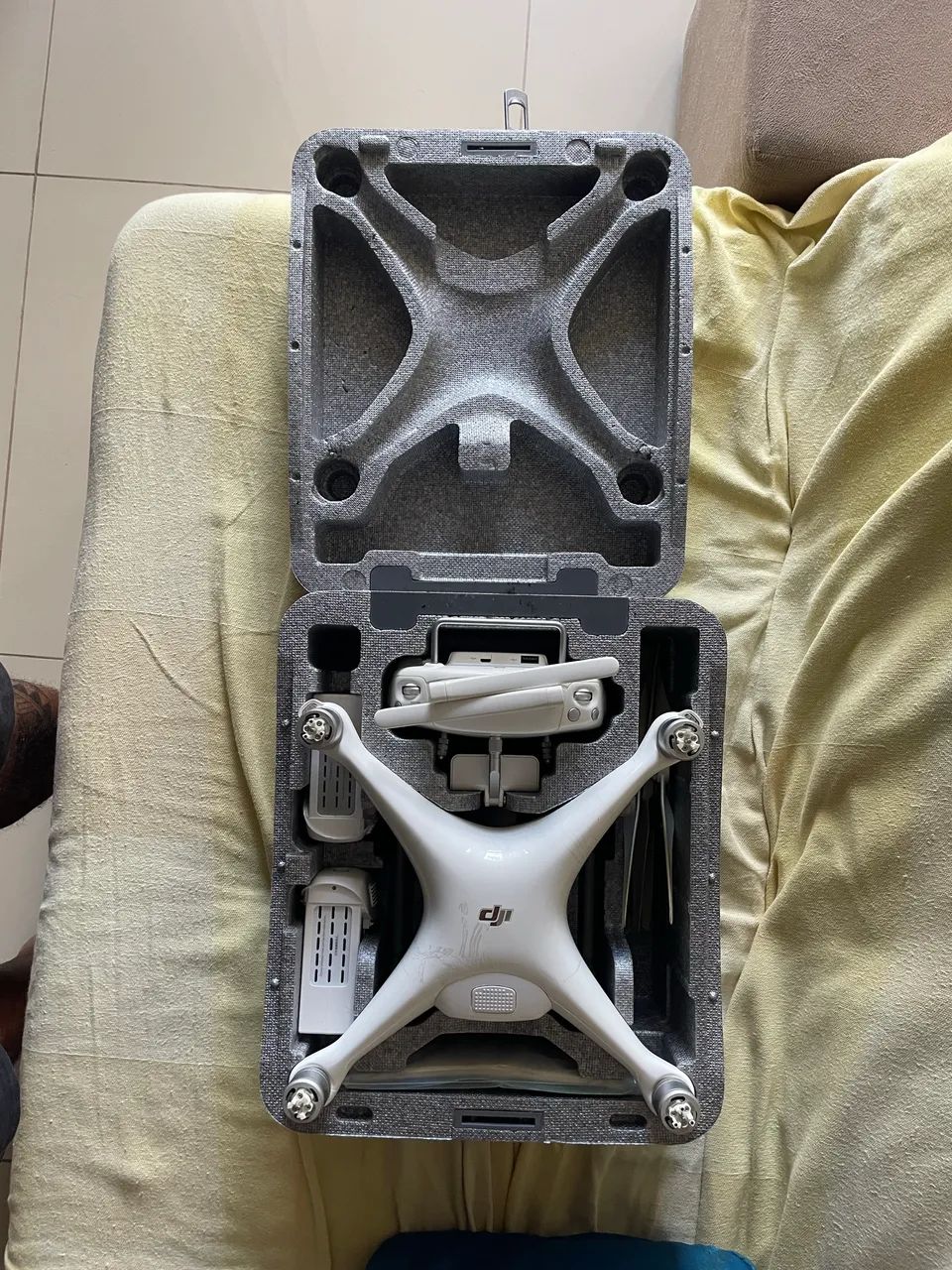 DJI phantom 4  - Foto 3