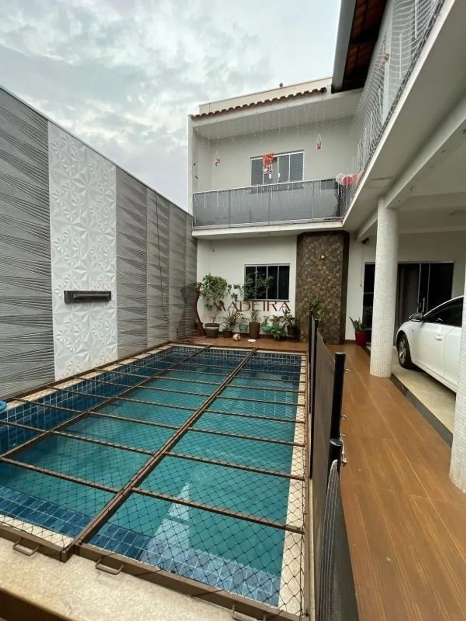 SOBRADO PRÓXIMO AO CENTRO DE SARANDI PARA TROCA EM CASA EM MARINGÁ PR - Foto 2