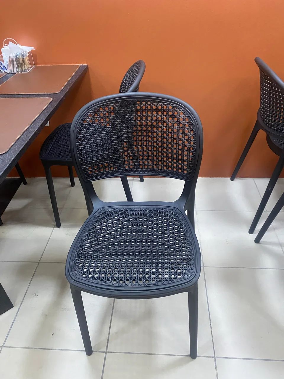 11 mesas granito e 44 cadeiras 10.500,00.  - Foto 3