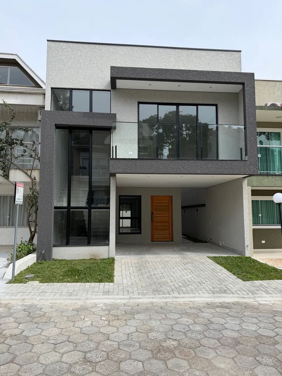 Vendo sobrado com 188m2