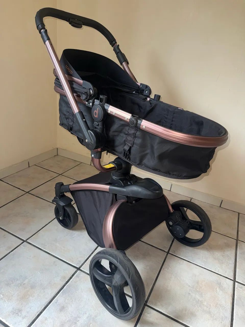 Carrinho de bebê 360° - Foto 5