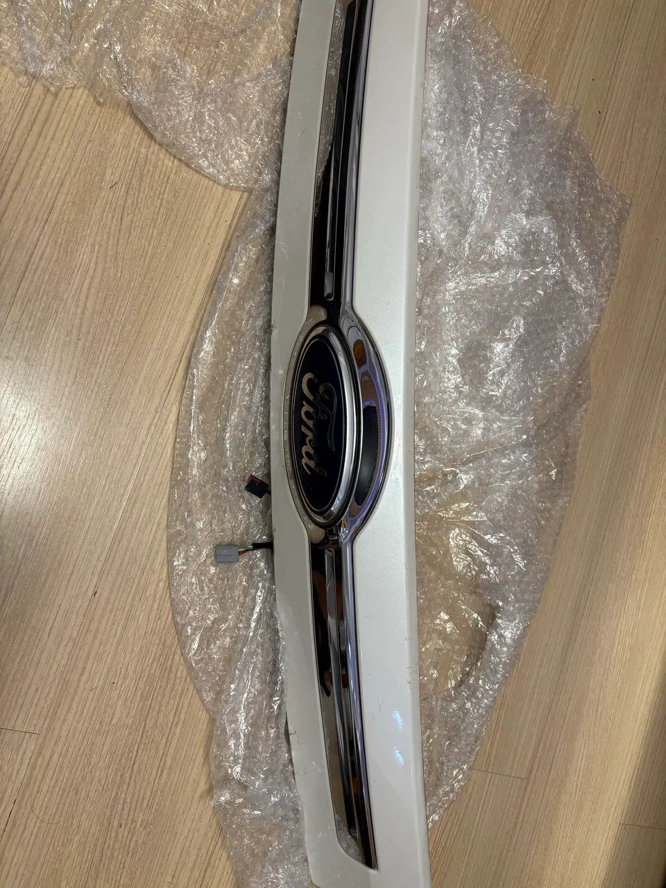 Moldura tampa traseira Ford Edge 2011/2014 - Foto 3