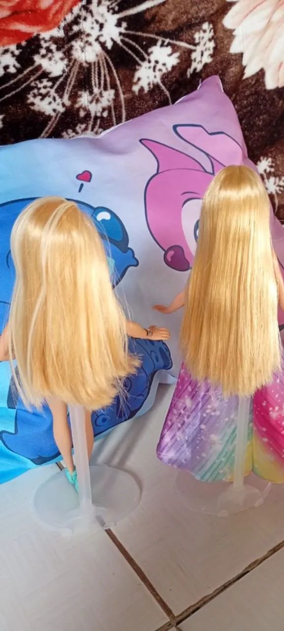 Lote de bonecas Barbies  - Foto 4