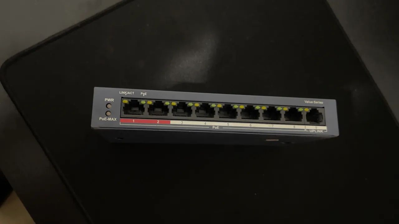 Switch POE hikvison 445600458636666880