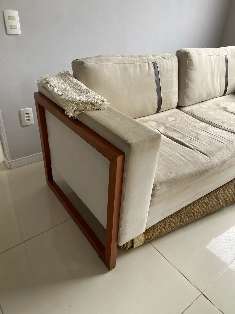 Sofá linho 3 lugares  - Foto 4
