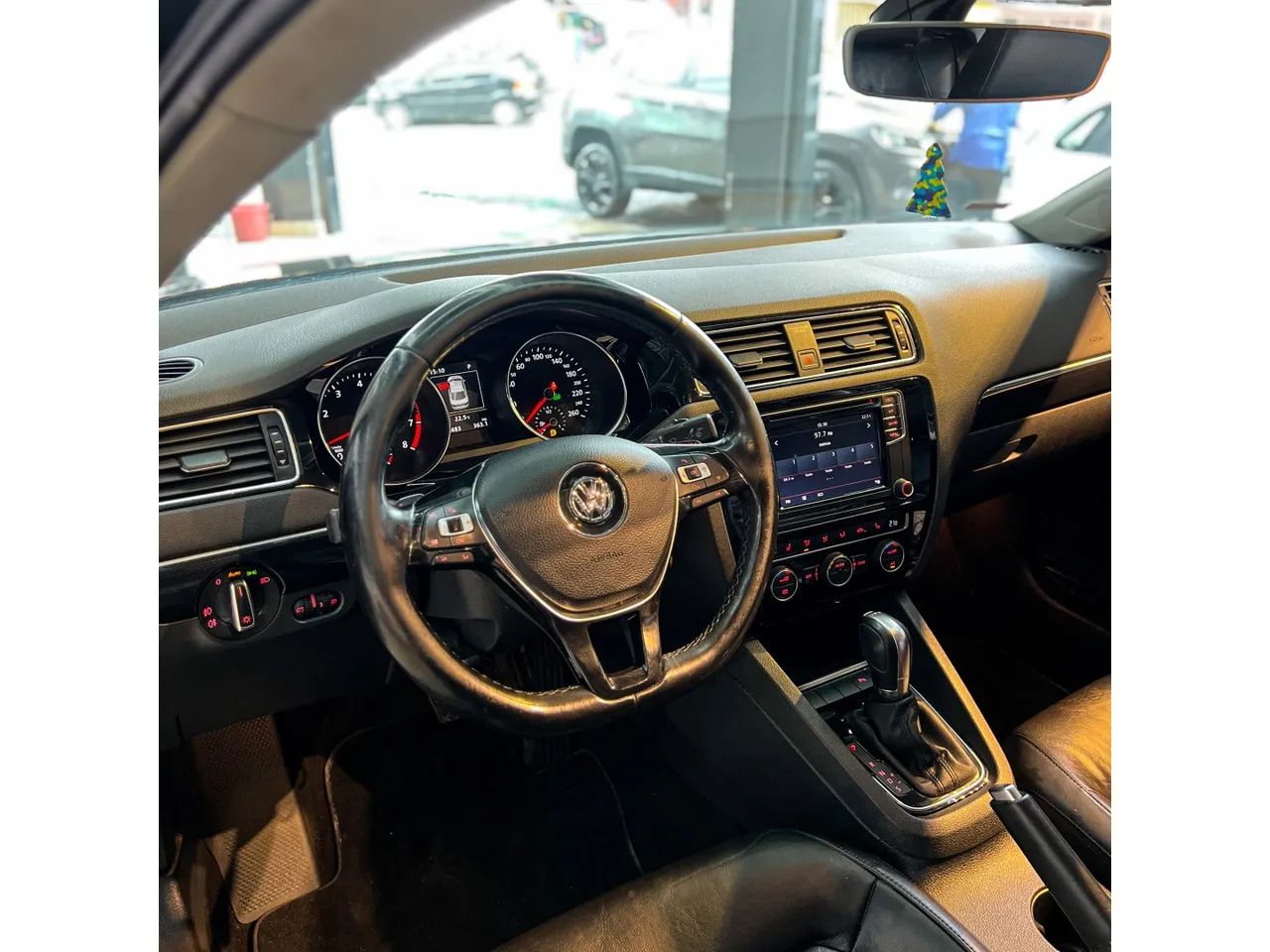 Volkswagen Jetta Highline 2.0 TSI 16V 4p Tiptronic, foto 8 de 18