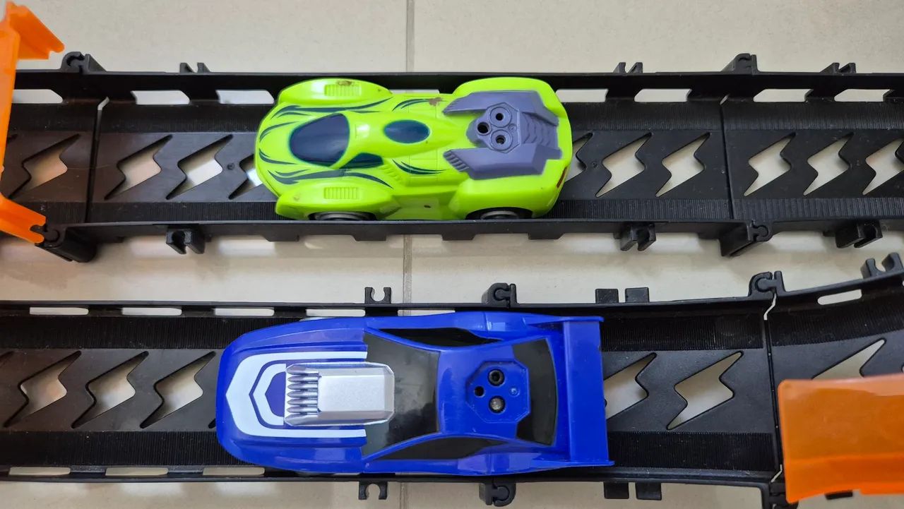 Pista Hotwheels - Wade Racers Triple Skyloop - Foto 5